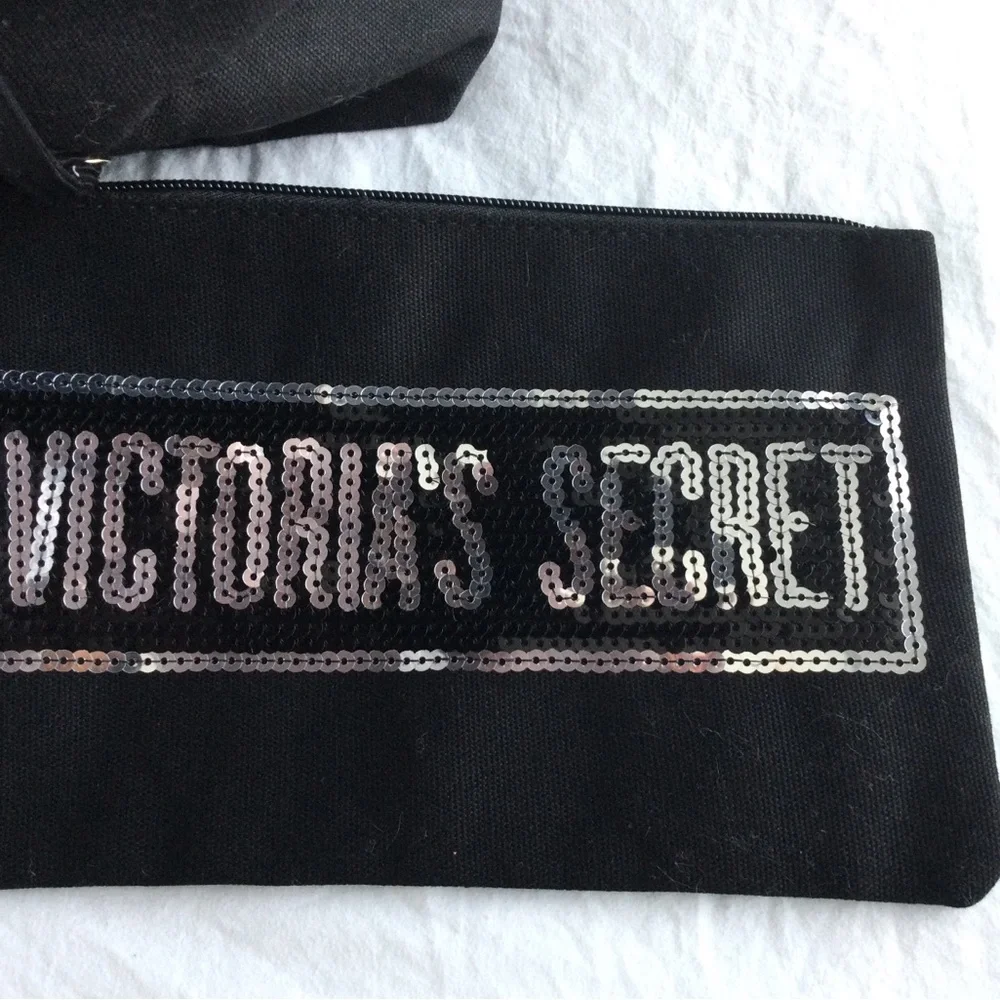 PRICE DROP! NWT Large Victoria's Secret Beach Bag & cosmetic bag - Picture 7 of 12